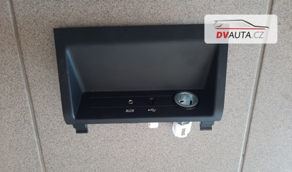 Kryt palubní desky spodní 6V0857367A